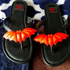 Bat sandal